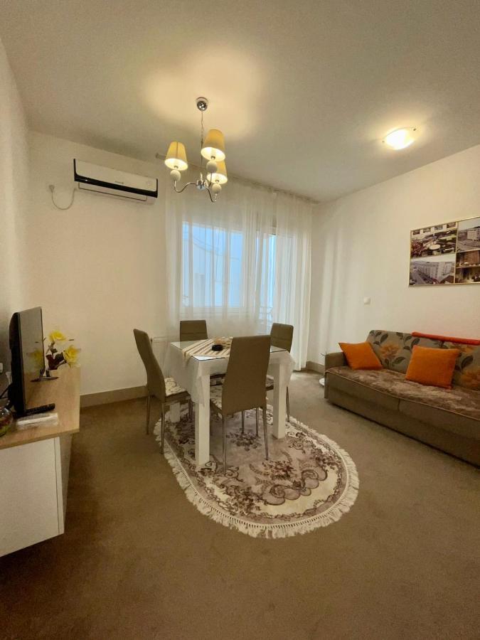 Sladjawing2 Appartement Jagodina Buitenkant foto